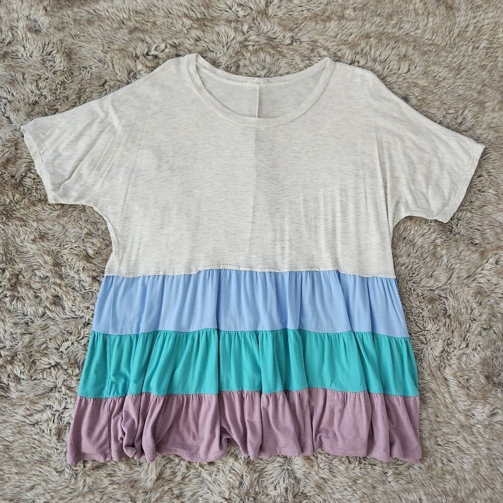 143 Story Short Sleeve Colorful Tiered Tunic Top Gray Women's Size Large‎